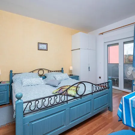 1 Bedroom Cozy In Barbariga