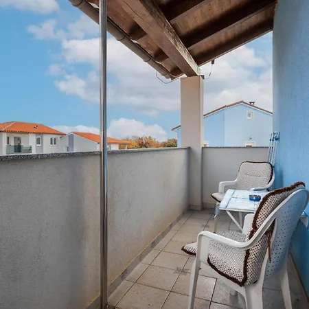 1 Bedroom Lovely In Barbariga