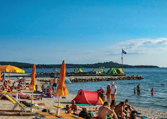 1 Bedroom Lovely In Appartement Barbariga