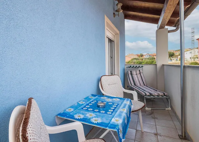 1 Bedroom Lovely In Appartement Barbariga