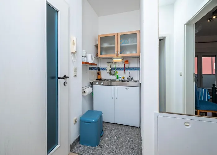 Appartement 1 Bedroom Lovely In Barbariga