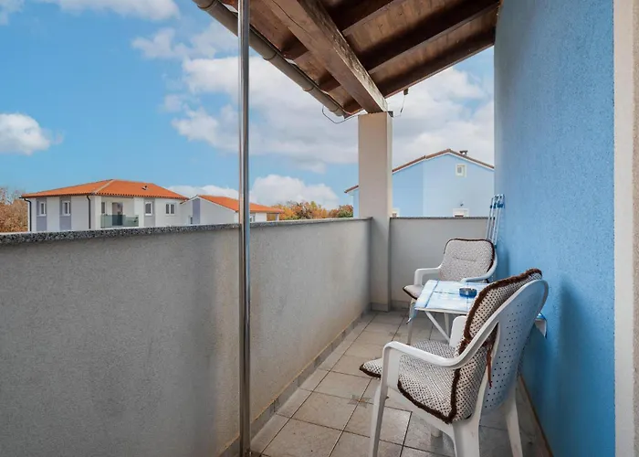 1 Bedroom Lovely In *